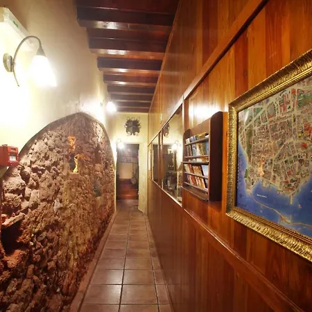Palazzo Di Pietro * Hanya